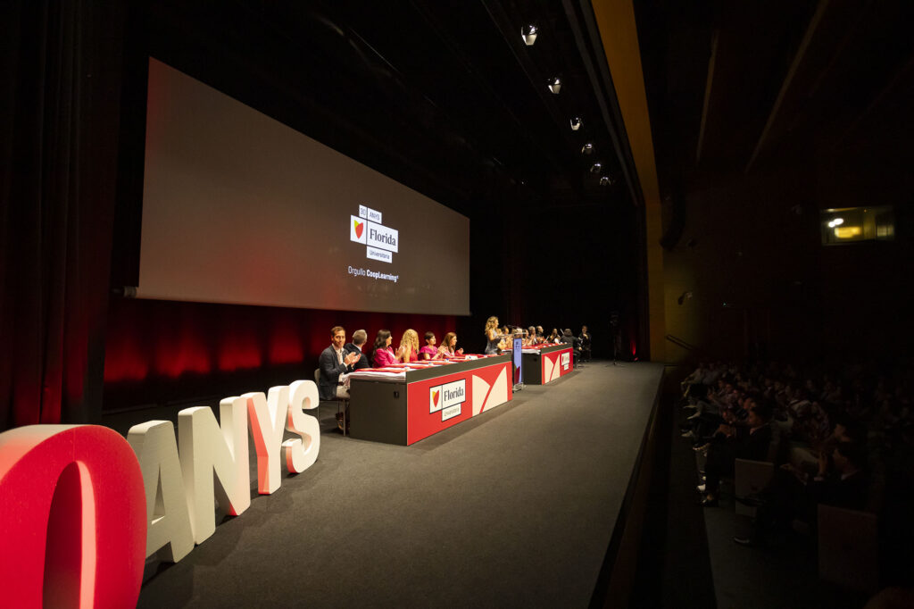 Florida Universitària enmarca la Graduación 2024 en la celebración de su 30 aniversario