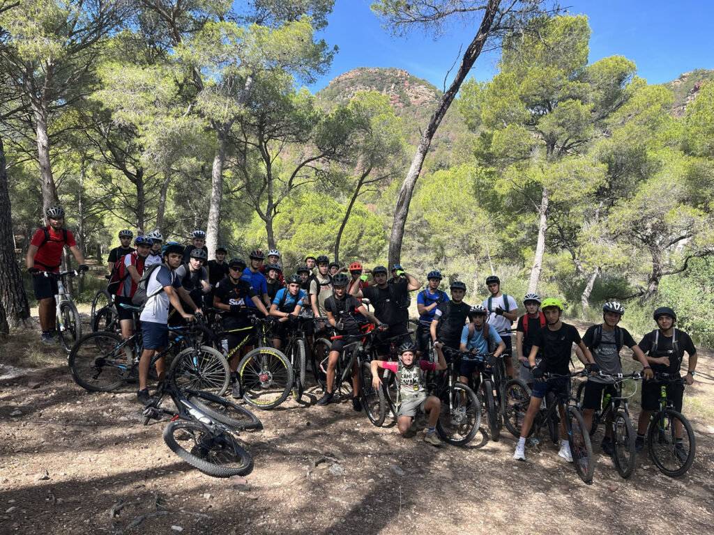 Educación deportiva en entornos naturales, la formación que marca la diferencia Educación deportiva en entornos naturales, la formación que marca la diferencia