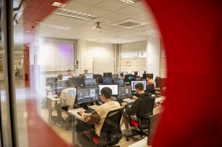 Florida Universitària recibe el Rookie Certified School de The Rookies