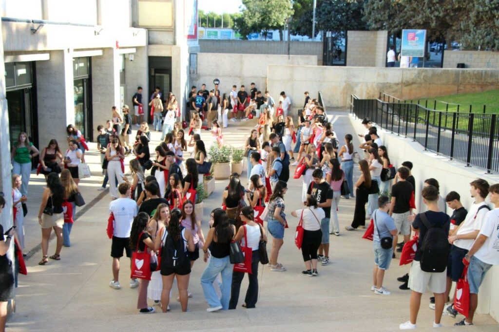 Precampus 25-26: Lo que pasa antes de empezar