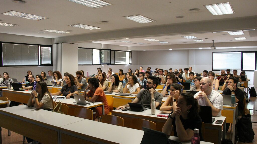 Los usos de la IA en las aulas a debate en el Máster en Profesorado de Secundaria