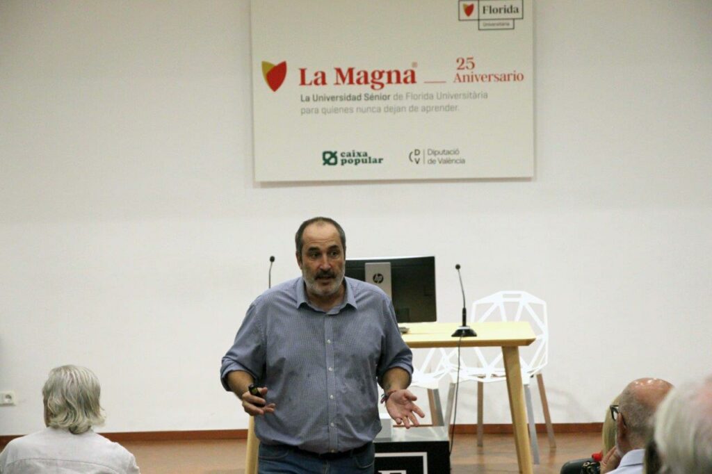 Alumnado de La Magna idea soluciones innovadoras en Talento Sénior en Acción