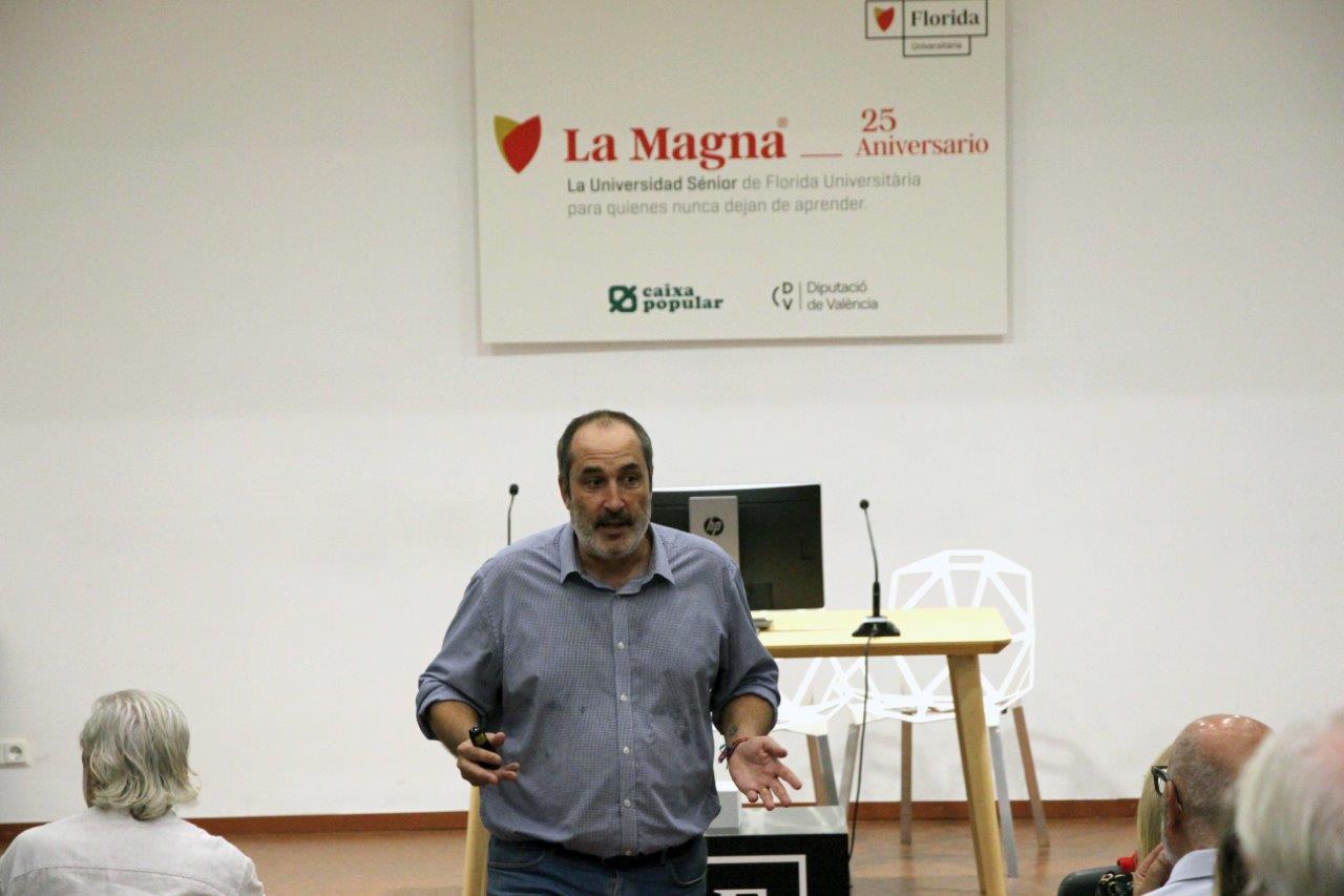 Alumnado de La Magna idea soluciones innovadoras en Talento Sénior en Acción