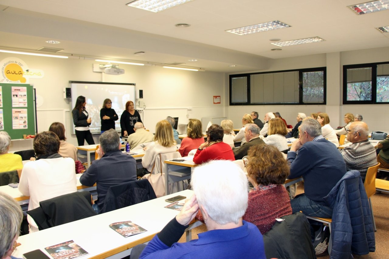 El Congreso Àuria Sénior transforma el talento sénior de La Magna en proyectos de futuro