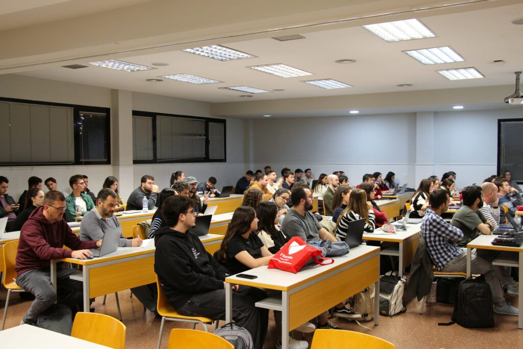 ¿Conoces las especializaciones a las que puedes optar en el Máster en Profesorado? ¡Te las contamos!