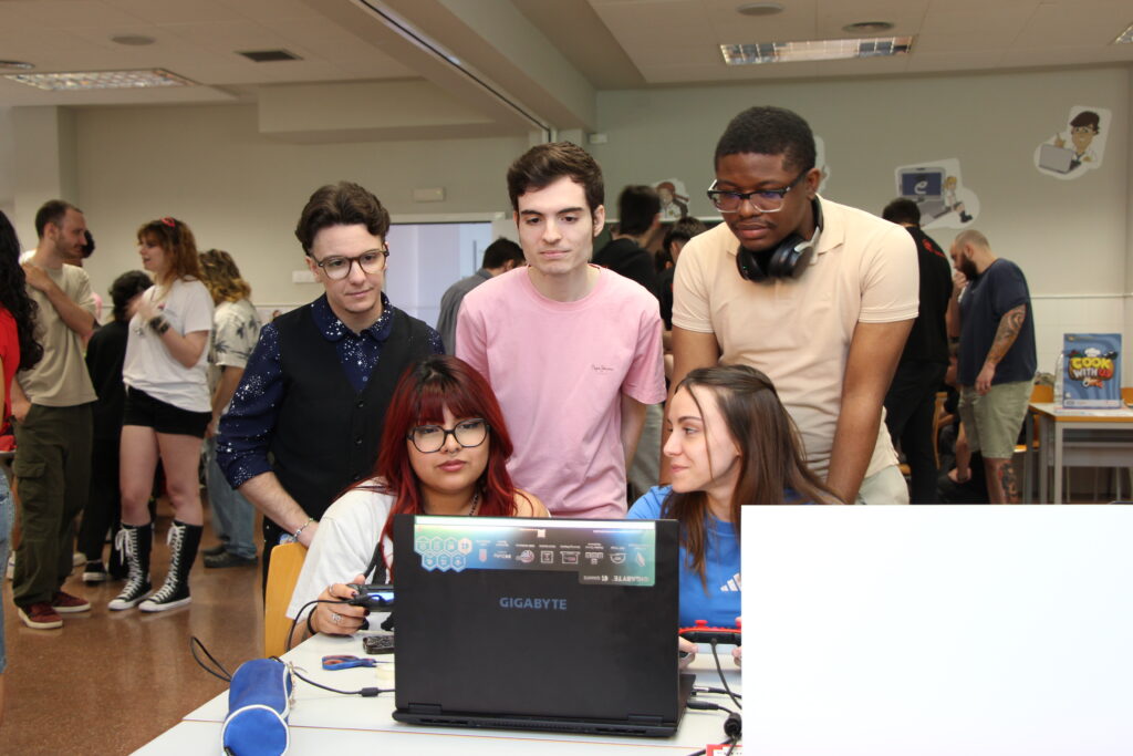 El III Florida Game Fest reúne a estudiantes y empresas en el gran escaparate del talento gaming