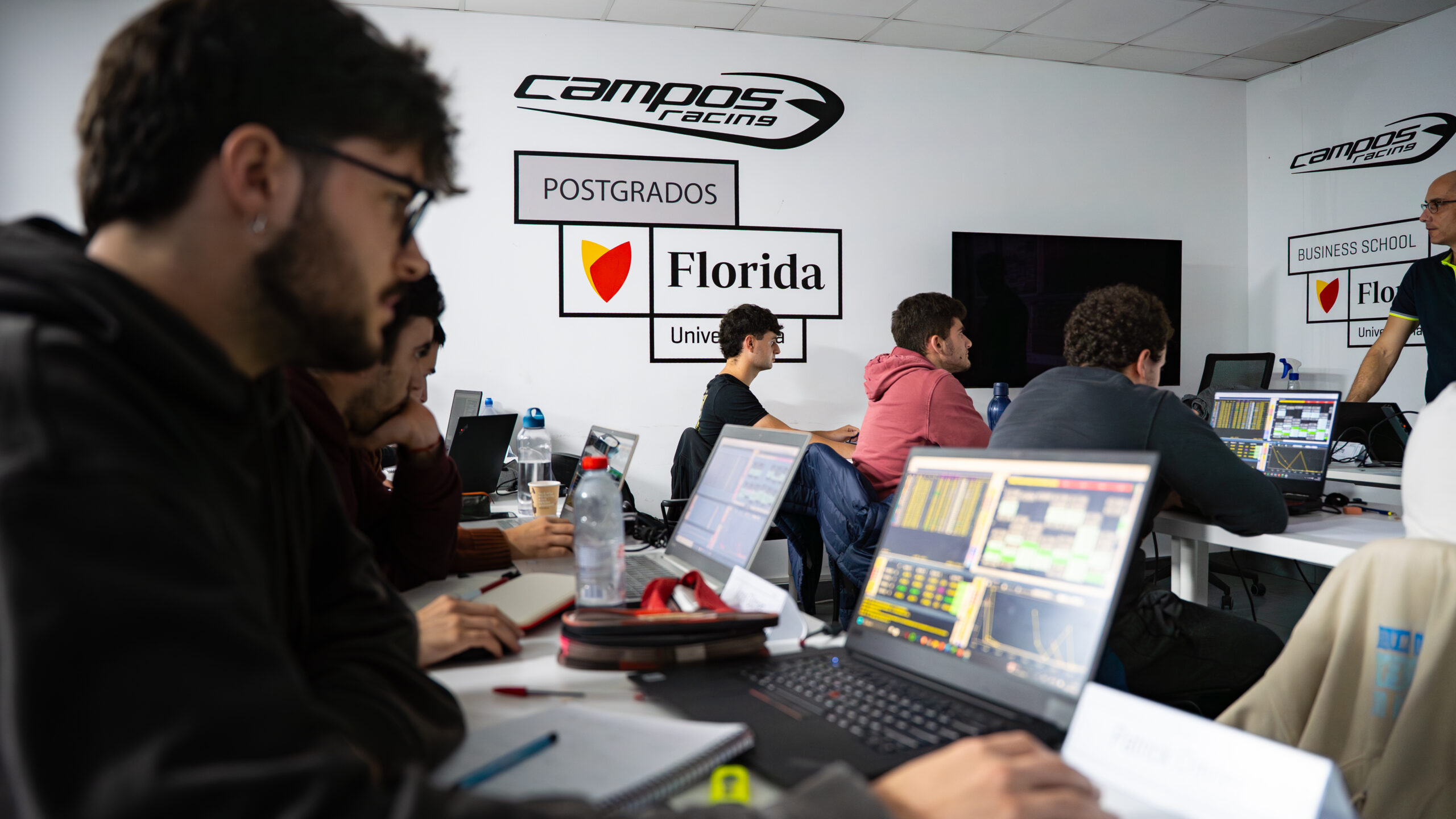 ¿Conoces nuestra oferta de Postgrados y Cursos Especialistas?