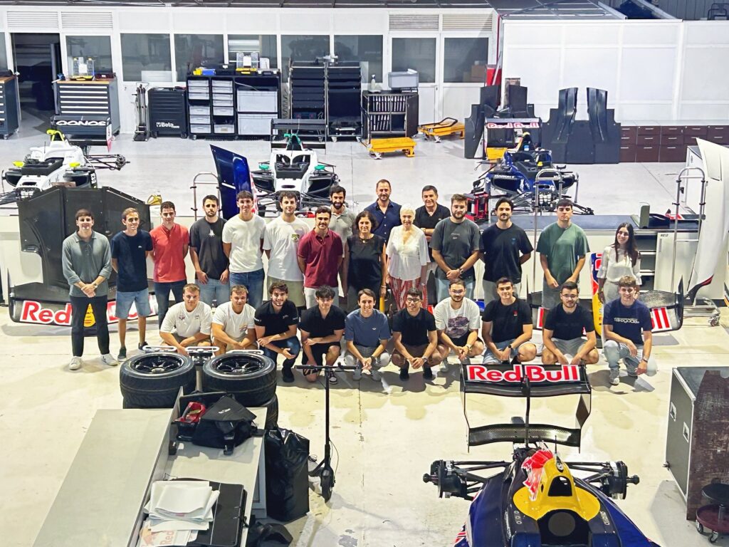 Florida Universitària y Campos Racing dan la bienvenida a una nueva promoción del Máster en Motorsport